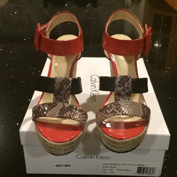 Size 6.5 Calvin Klein Espadrilles - Picture 2 of 8